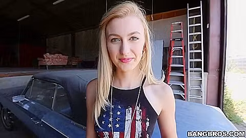 White Girl In The Wrong Neighborhood! With Alexa Grace