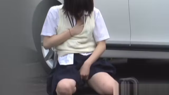 Japanese teenagers 18+ peeing
