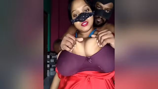 Very Huge Boobs Show On Camera
