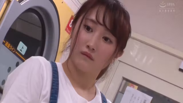 Stacked Asian Teen 18+ Gets Her Juicy Peach Fingered In Public