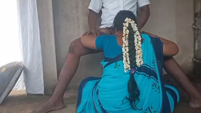 Tamil Beauty House Wife Blowjob