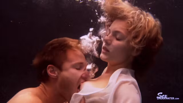 Fantastic Underwater Sex - Taylor Dare