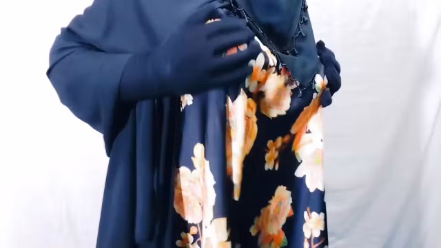 Muslim Hijabi Beautiful Housewife Fucking With Neighbor - With Clear Hindi Audio