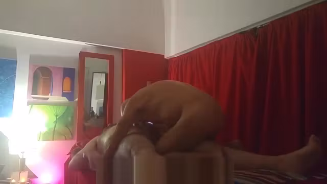 CHEST MASSAGE BEAR MAN