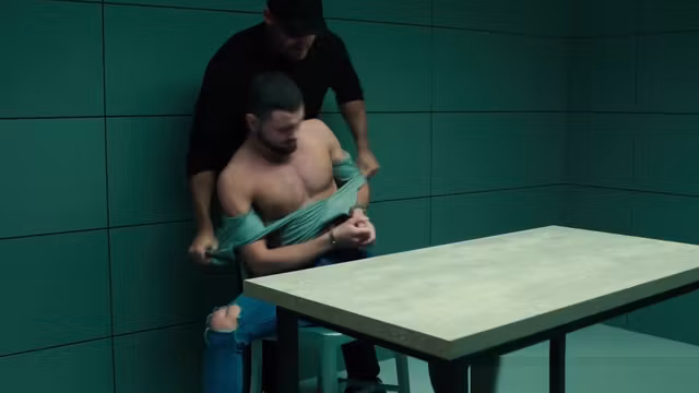Jeffrey Lloyd gets a raw cop cock from Thomas Friedl