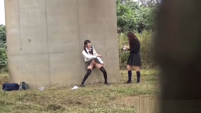 Strange japanese peeing