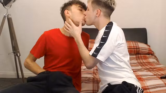 Lad Gets Fucked When No Ones Home - SayUncle