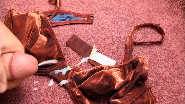 Cum on velvet 34C bra