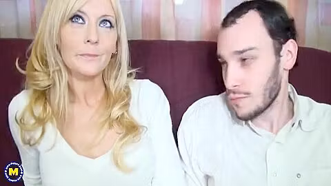 An Amateur Mature Anal Threesome With Hot Milf Ambre Delys