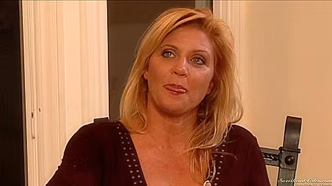 Ginger Loves Girls Scene 3 With Ginger Lynn And Mia Presley
