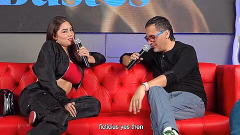 Se Atraganta Con Una Verga Gorda Enfrente De Su Cornudo En Juan Bustos Show