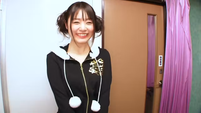 Japanese teen 18+ Sucks Off Many Guys