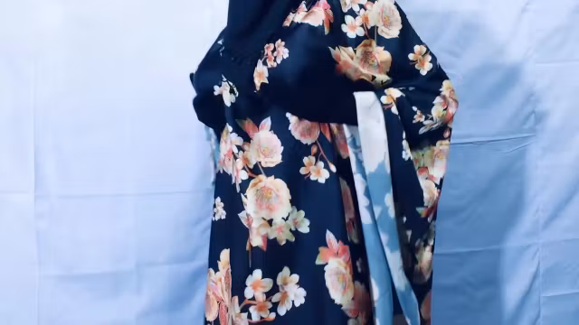 Muslim Hijabi Beautiful Housewife Fucking With Neighbor - With Clear Hindi Audio