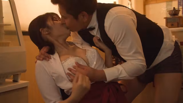 Married Woman Fell Into Store Manager In -time Job J6u7l2mr - Nao Jinguji