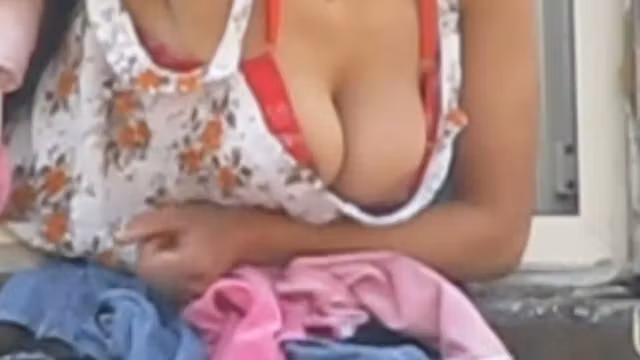 Smokin Downblouse