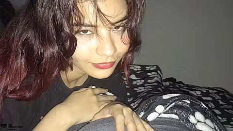 Entro A La Habitacion De Mi Hermanastra Me Da Unas Ricas Mamadas Hasta Tragarse Mi Leche -en Espanol