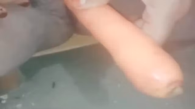 Desi Aunty Shows Her Body To Boyfriend