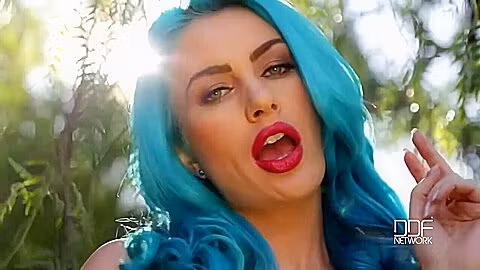 Gigi Allens In X-rated Garden Gasm - She Gives Herself A Good One