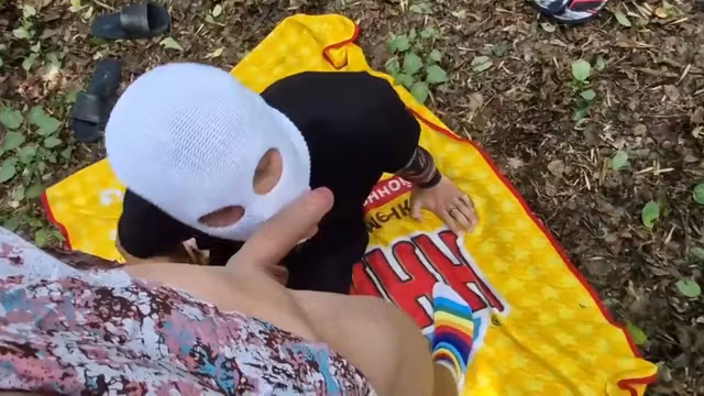 Hot Sissy In A Skirt With A Fucks On A Cruise With A Passerby In The Park, Exclusive - Bumble Bee