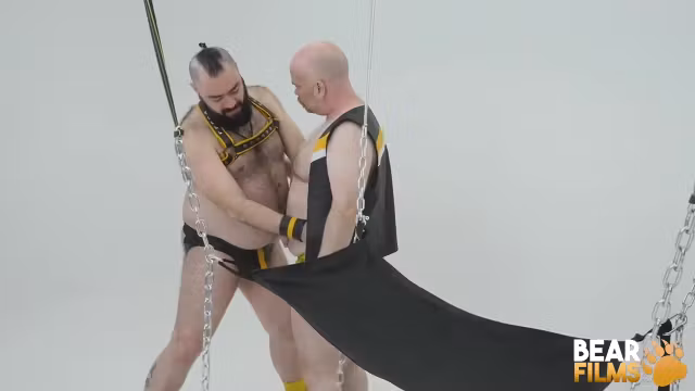 BEARFILMS Bear Bearsilien And Steve Brody Fingering Session