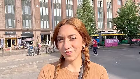 Artemis Carmona Helsinki Cumwalk