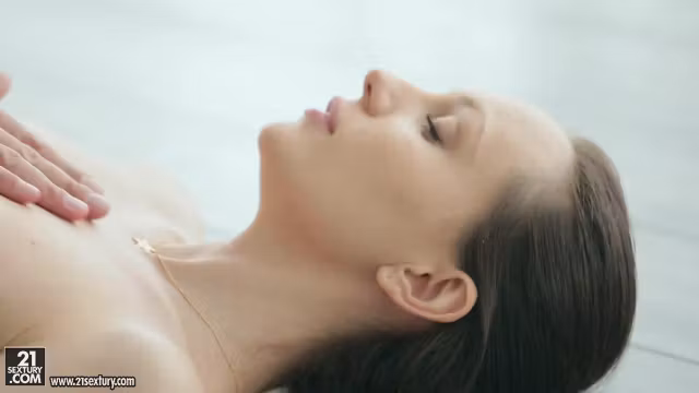 21Naturals Video: Dancer