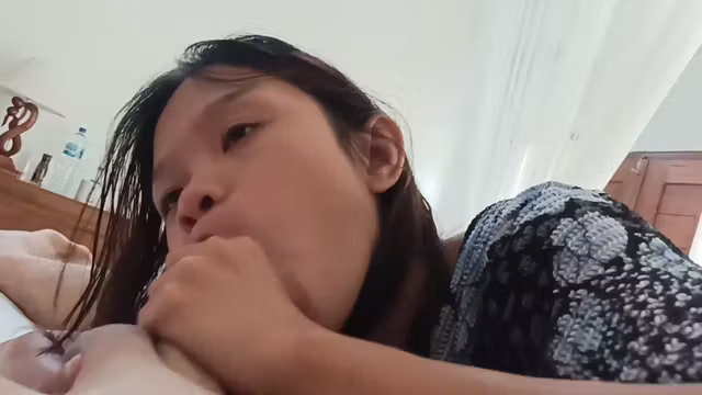Shy Teenager 18+ Fingering Until Orgasm And Takes Cum Shot Into Mouth