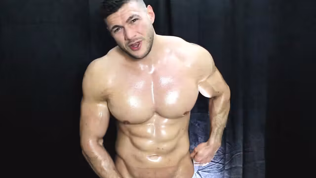 Muscle worship muscleman oiled up cock fun