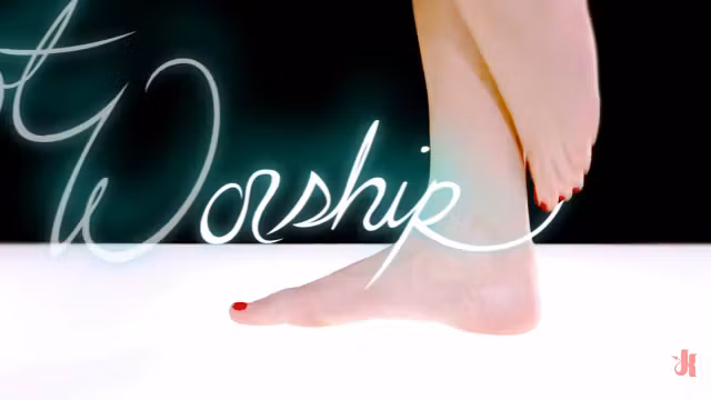 Exotic Foot Worship With Goddess Lea
