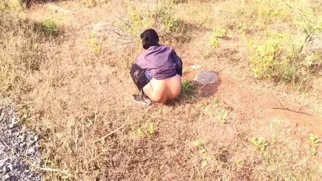 Indian Aunty Caught And Fucked Outdoor