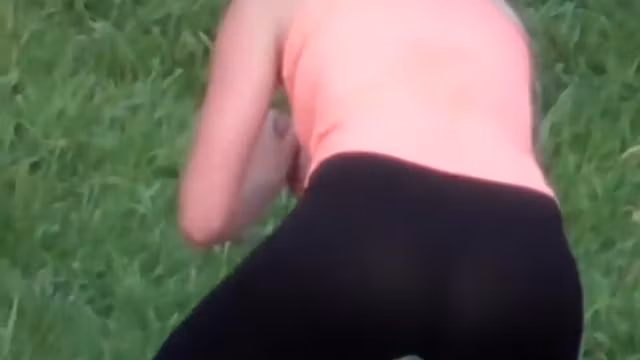 Peeping a girl exercising in the park