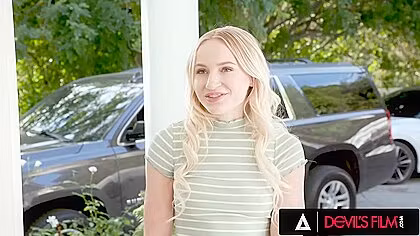 Wild 18yo Babysitter Fucks With Her Employer