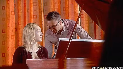 Lily Labeau In : Porking The Piano Professor