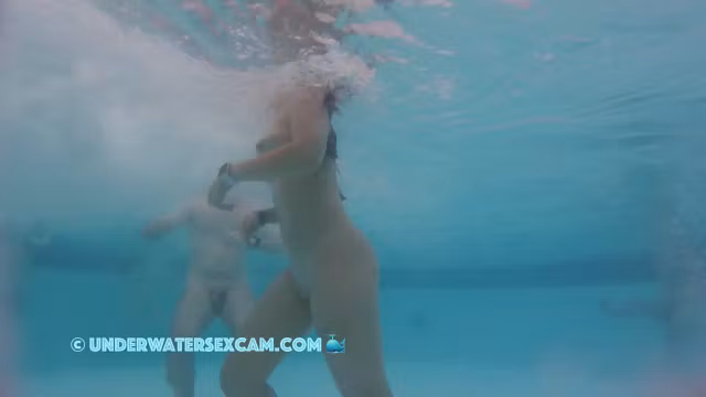 She Is Hot And Horny And Wants To Get Fucked In A Sauna Pool
