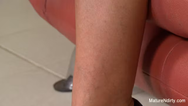 Busty Blonde Grandma Takes It In The Ass - Mature'NDirty