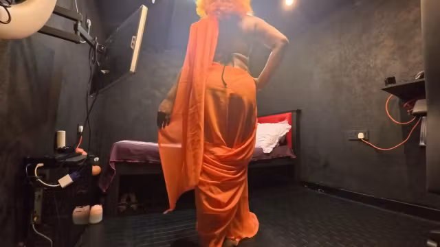 Saree Try On Haul With Nude Big Booty Queen - Nilmini Sheron And Queen Booty