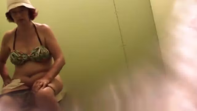 Hiddem cam toilet piss