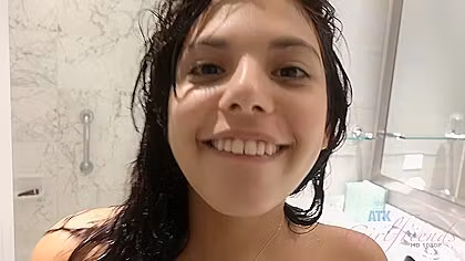 Amateur Latina Gets Creampied By Her Boyfriend