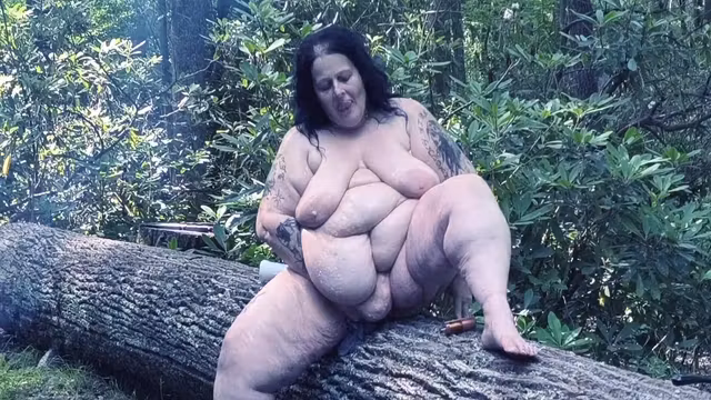 Chunky Got Skunky And Pored All Over Herself