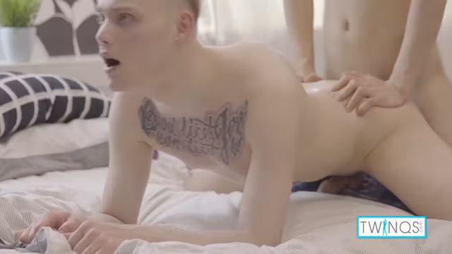 Leo Alfano - Oliver V Submits To Logan S Spank And Thick Chest Cum!