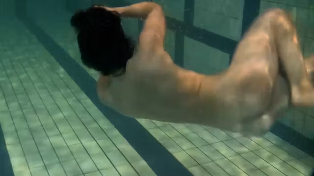 New teen on underwatershow