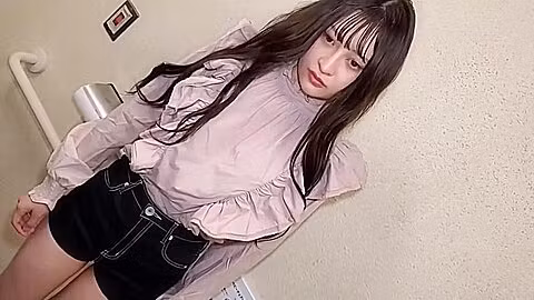 A Beautiful Fair-skinned Slender Beauty. She Takes A Loose Attitude In The After-sales, Takes It To The Toilet As A Punishment That Made The Place White, And 6 Consecutive Vaginal Cum Shot Sex