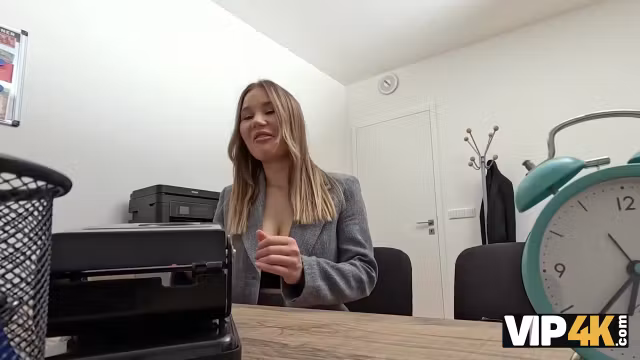 VIP4K. After meeting this manager I played with my both holes
