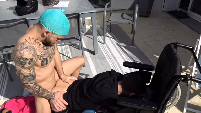 young handycapped tiwnk fucked by kevin david