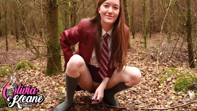 Student 18+ Uses Shewee To Piss Outside 6 Min With Olivia Keane