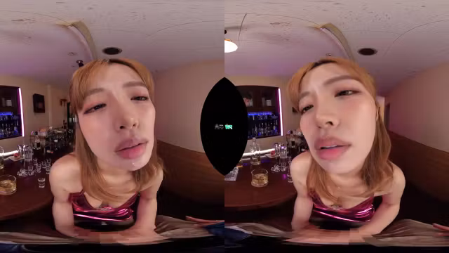 Big-breasted snack bar mama's saliva-dripping kissing and sex