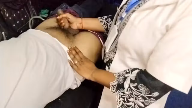 Seeing The Sexy Doctor, The Boys Mood Became And Both Of Them Had Sex