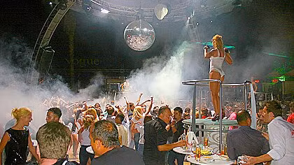 Wild vacation sex in Turkey: Day 1 - Group sex to celebrate the vacation