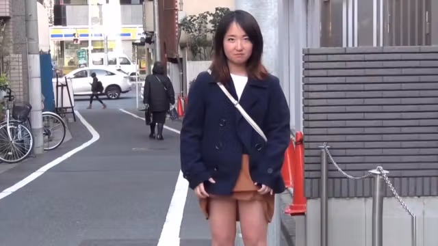 Slutty asians show pantys