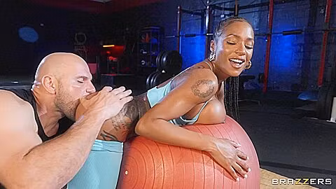 Work Me Out / 21.7.2022 With Jmac And Sarai Minx